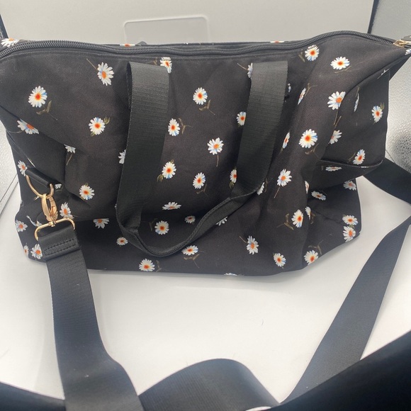 Alice + Olivia Black Daisy Travel Bag - Picture 7 of 7